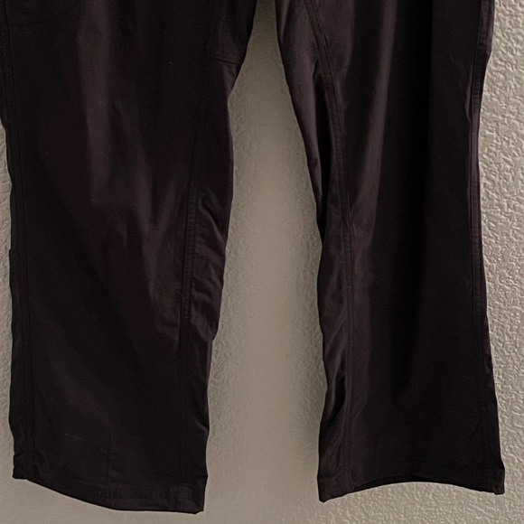 L.L.Bean Black Nylon Outdoor Pants Women’s Size 10-Reg - Picture 3 of 7